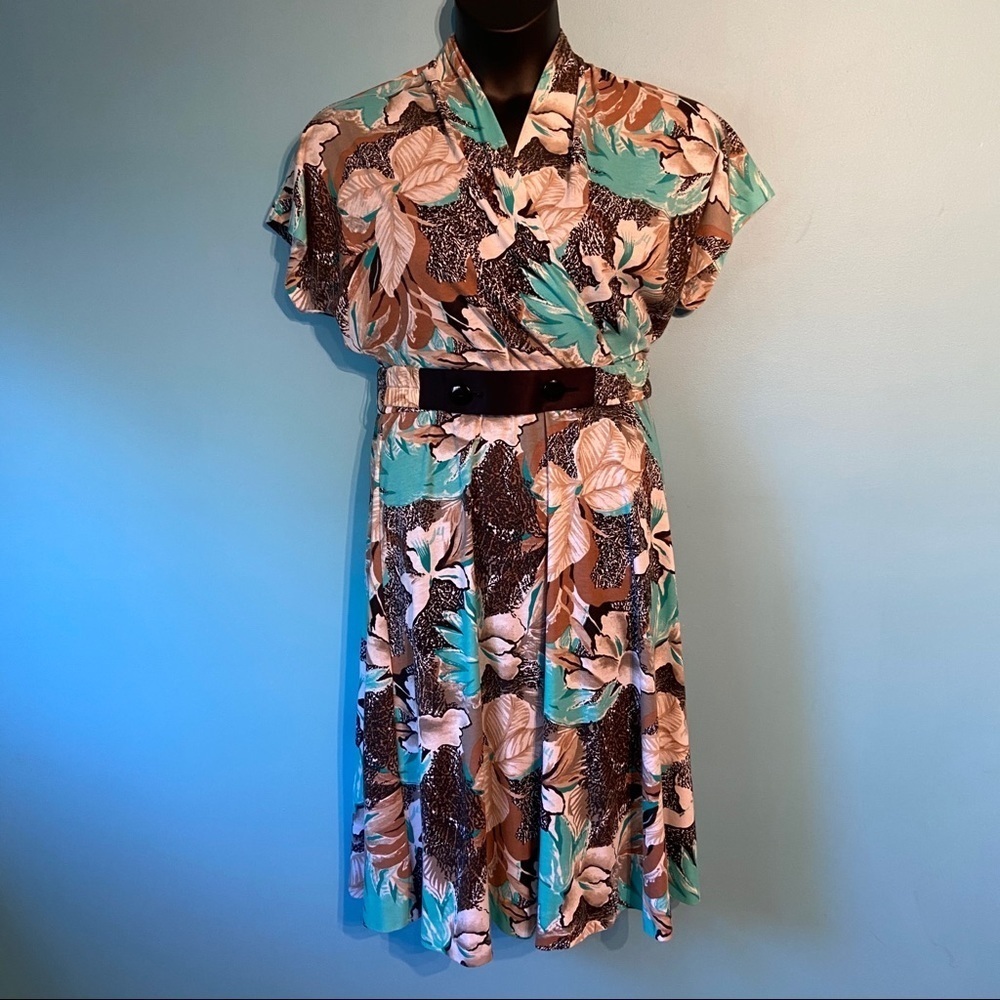 Vintage D'allairds tropical Hawaiian‎ dress in size 10
